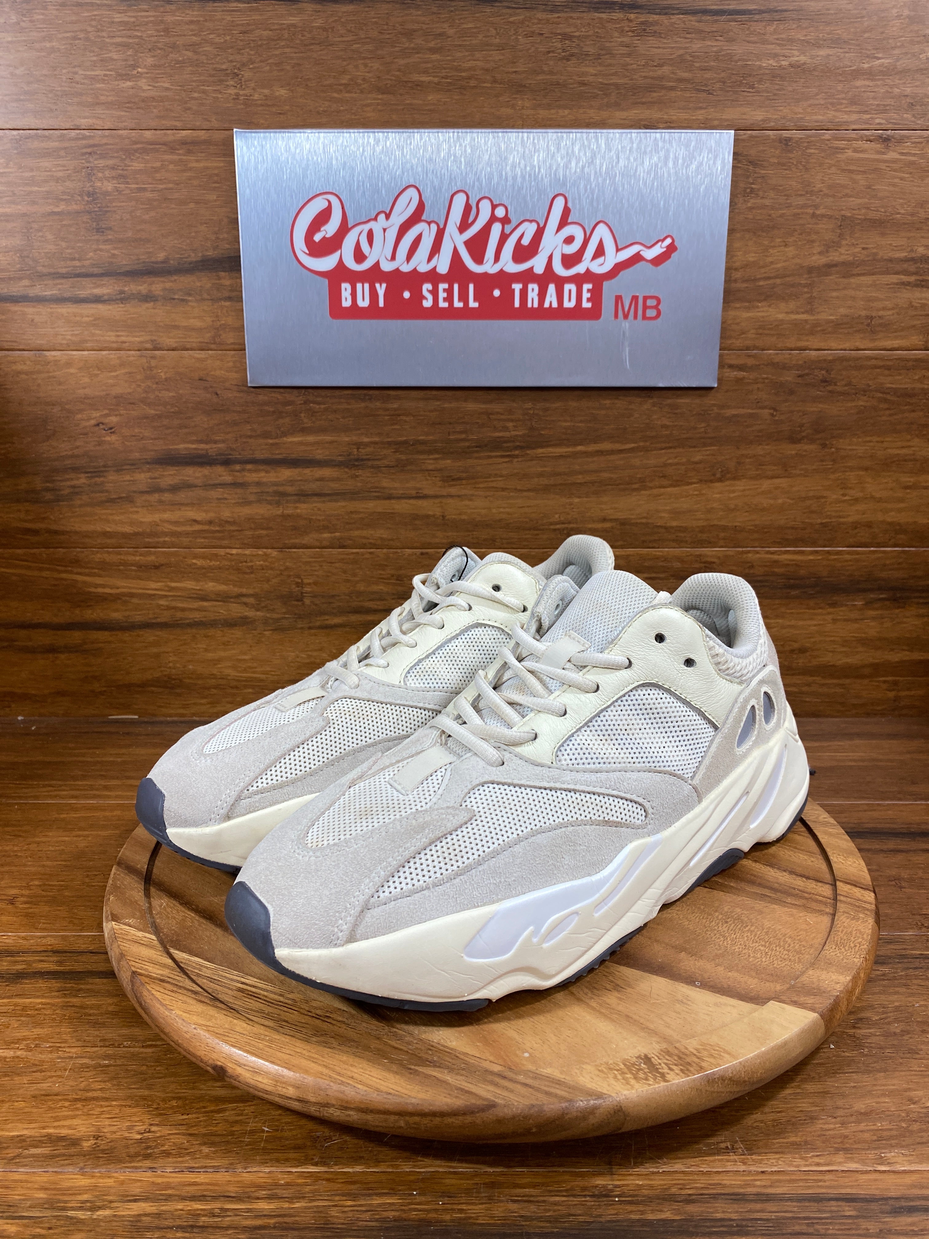adidas Yeezy Boost 700 Analog