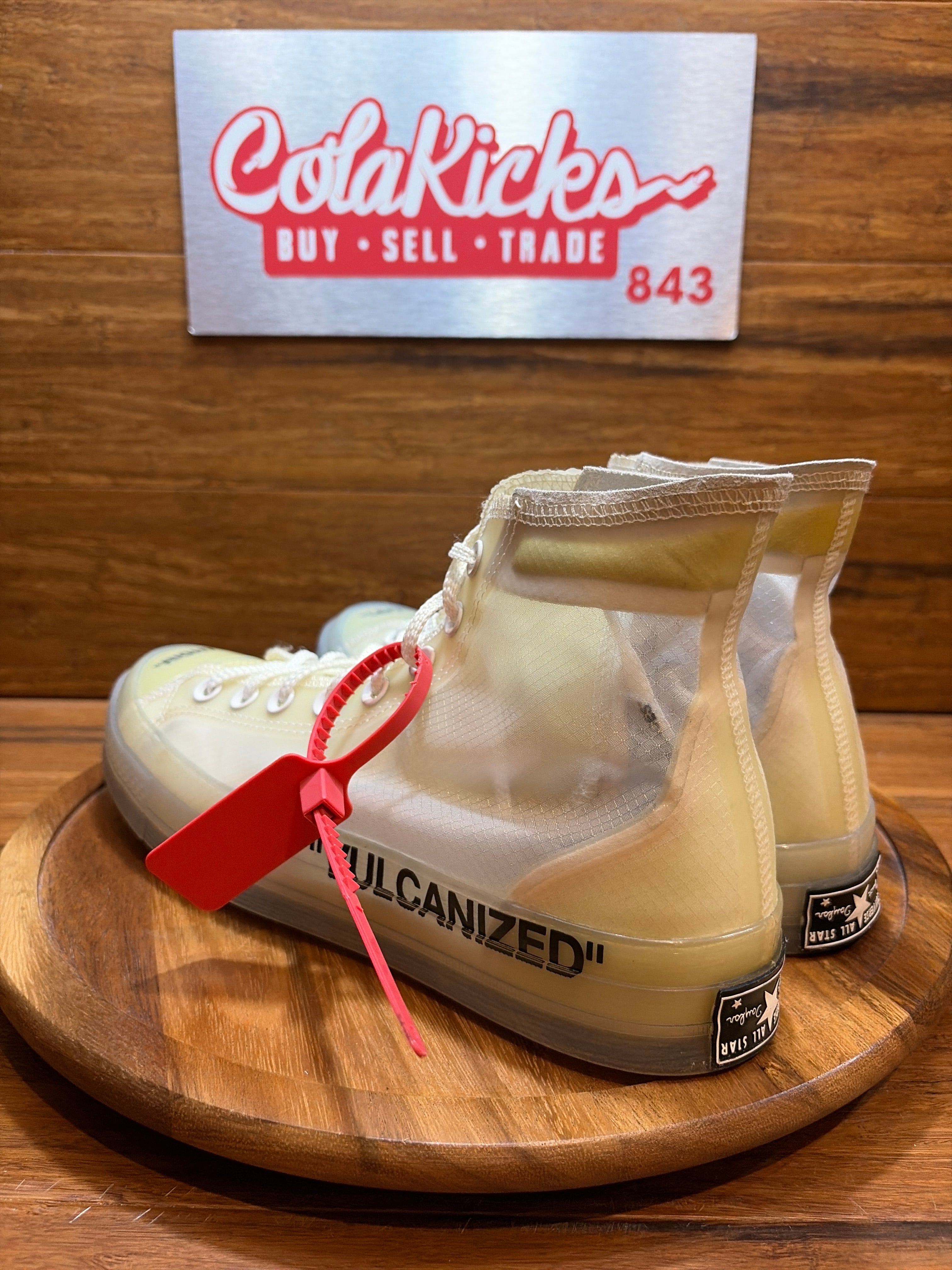 Converse Chuck Taylor All-Star Vulcanized Hi Off-White