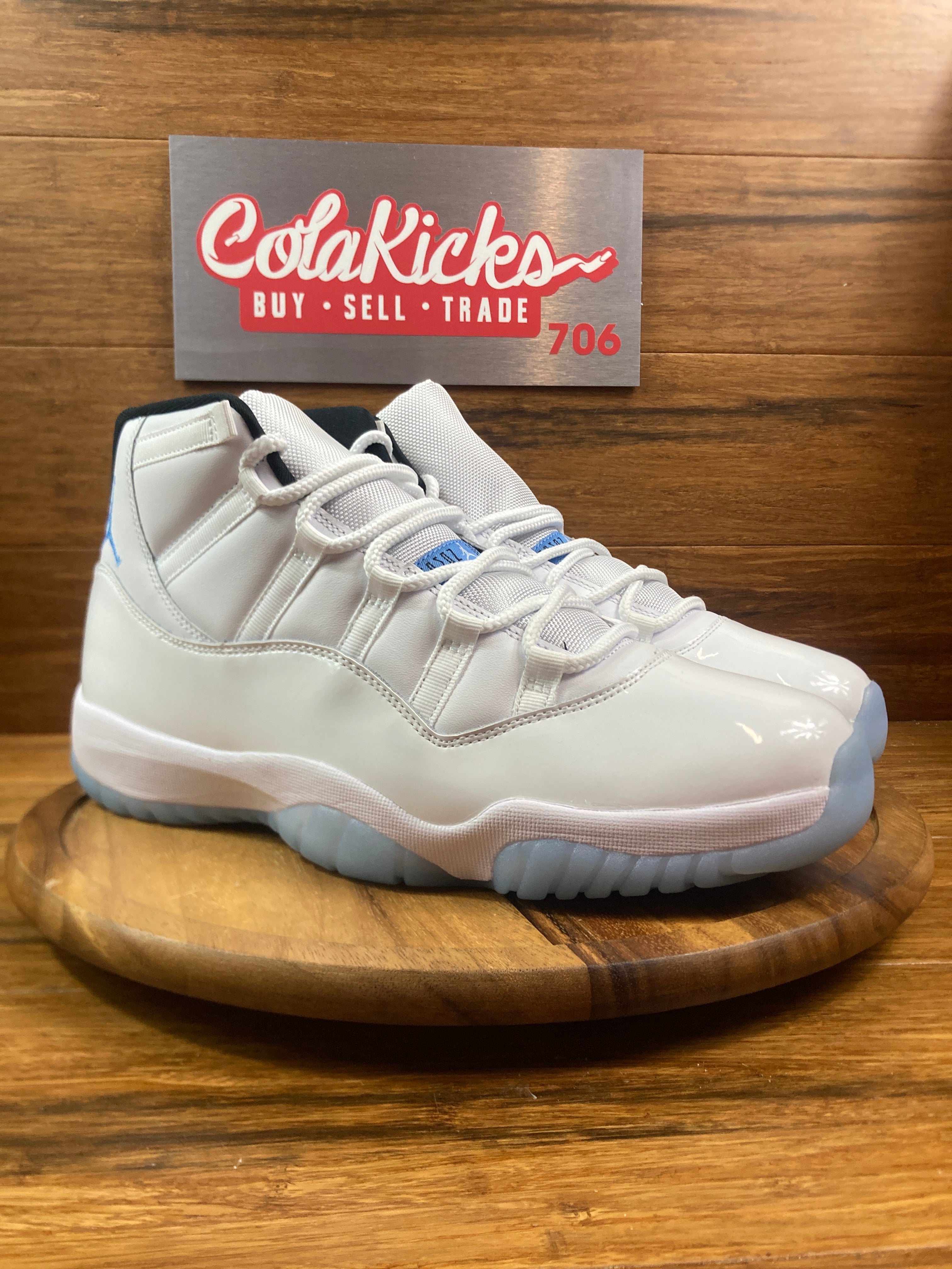 Jordan 11 Retro Legend Blue (2024)