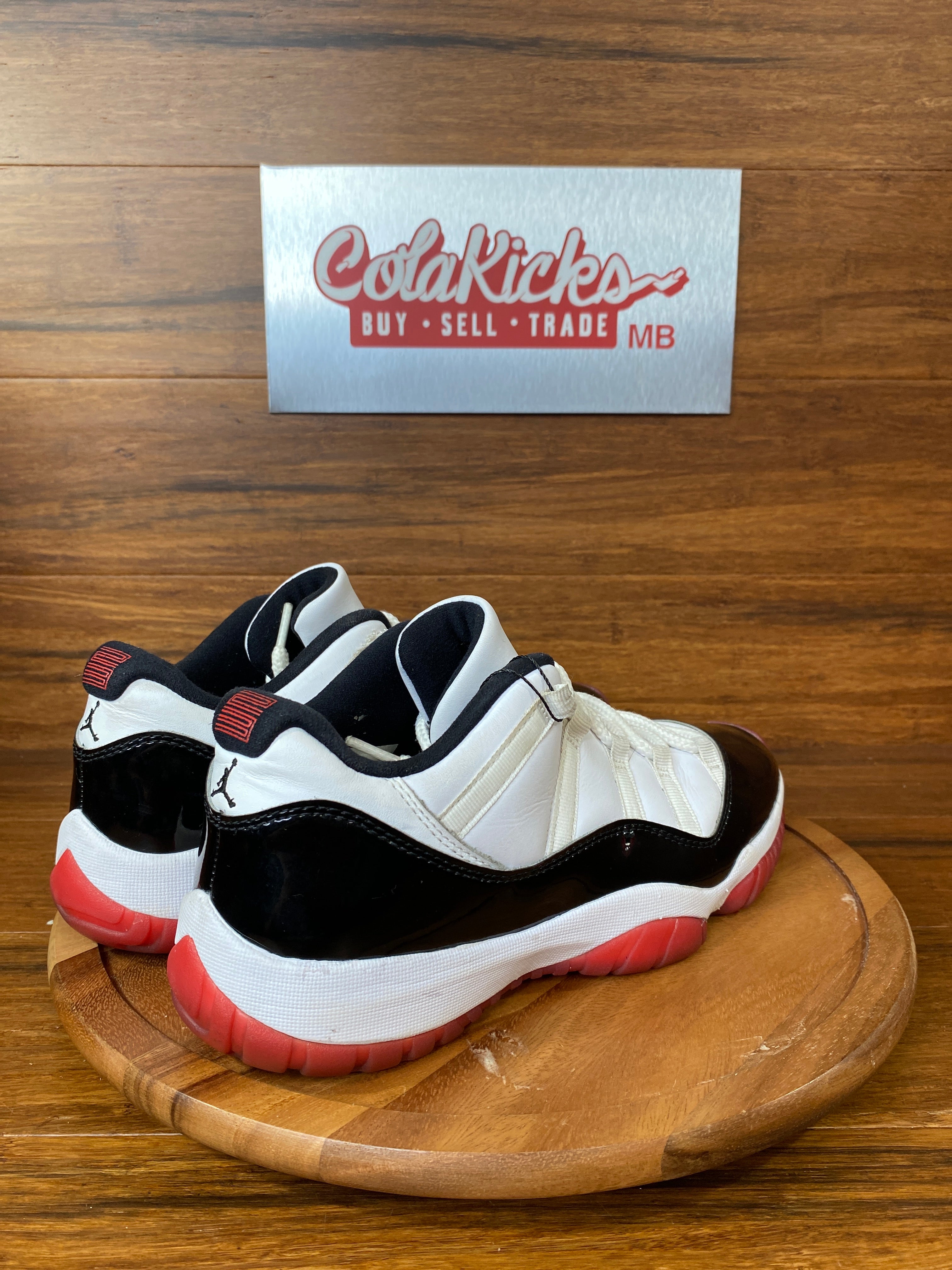 Jordan 11 Retro Low Concord Bred