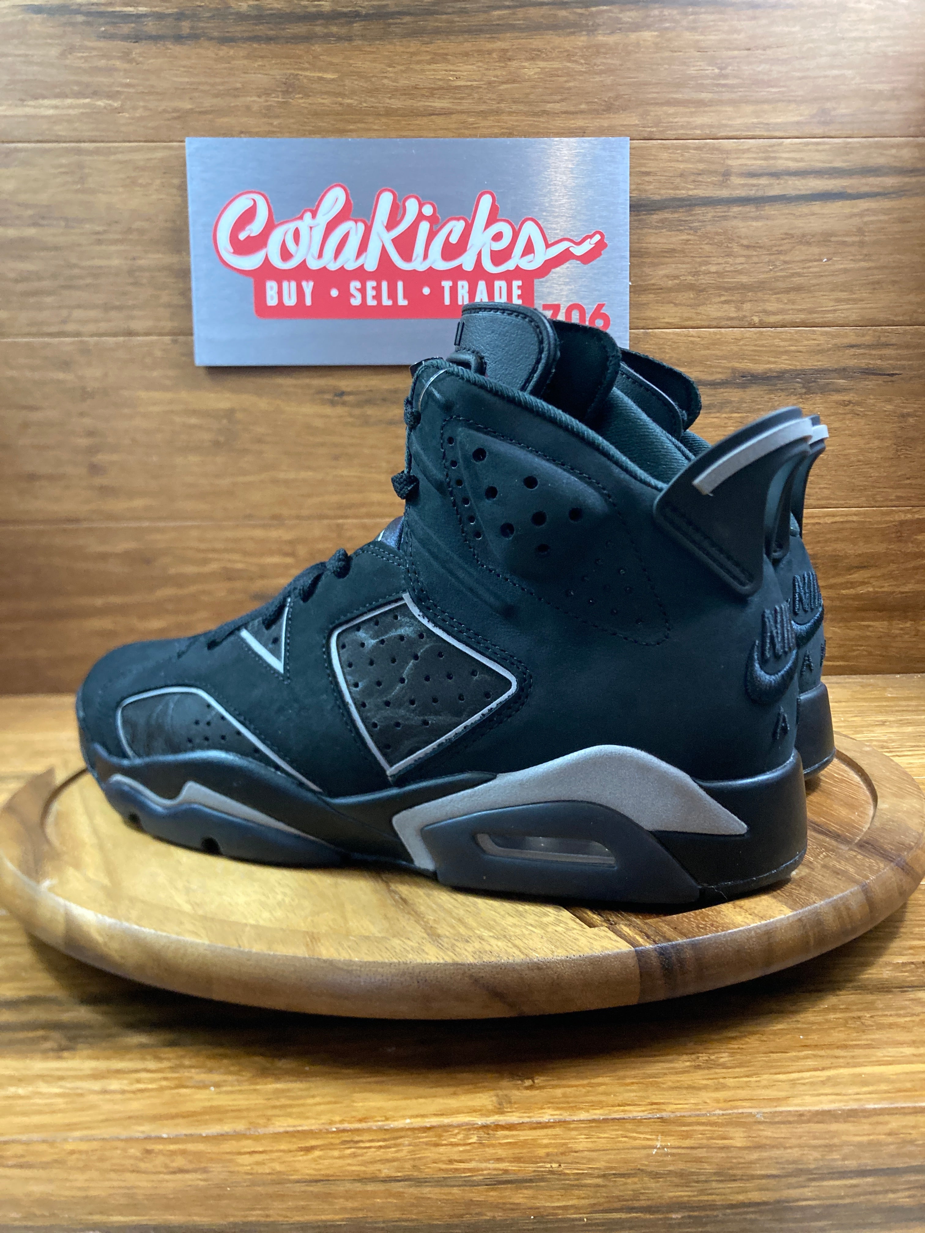 Jordan 6 Retro Cap and Gown