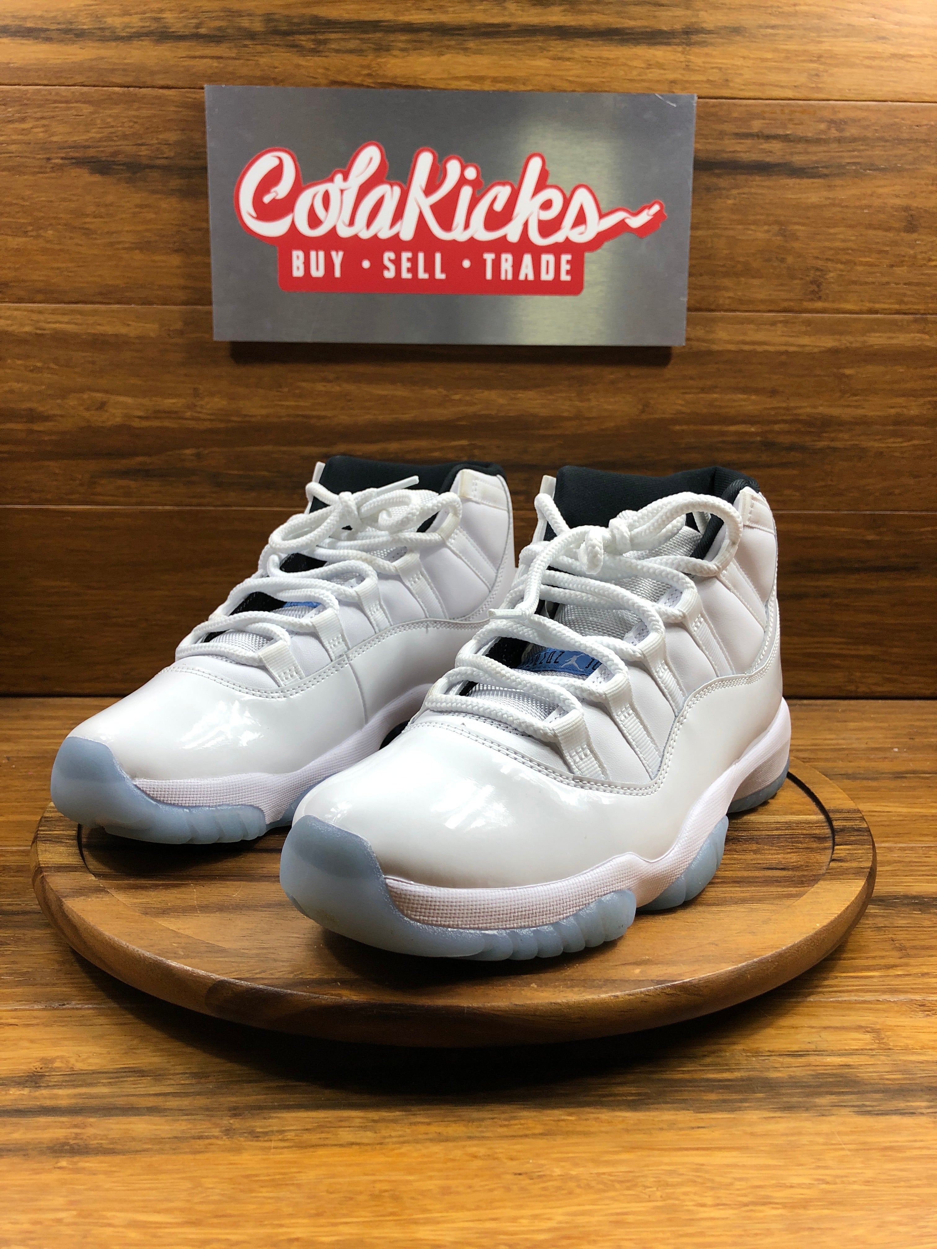 Jordan 11 Retro Legend Blue (2024)