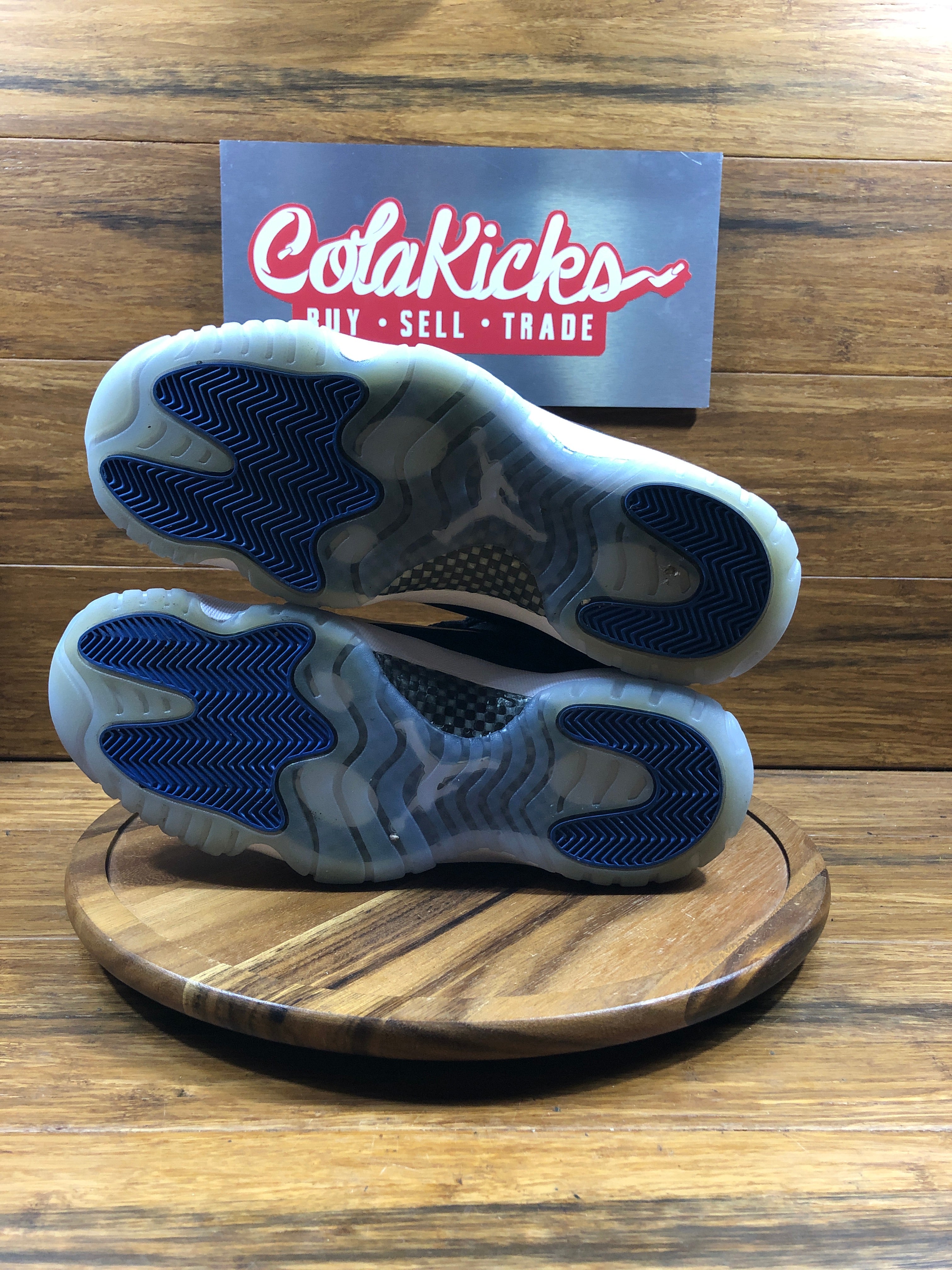 Jordan 11 Retro Low Space Jam