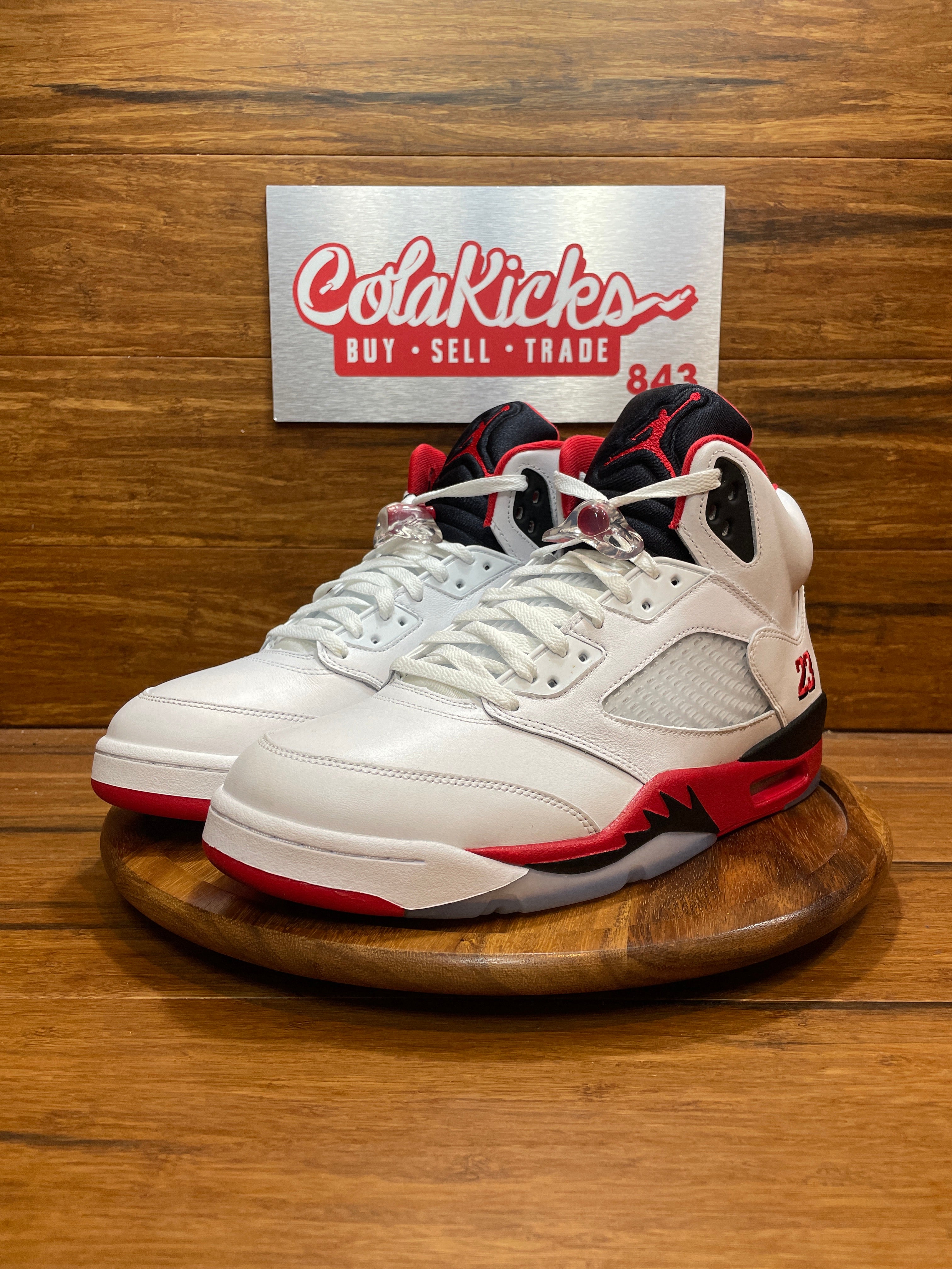 Jordan 5 Retro Fire Red Black Tongue (2025)