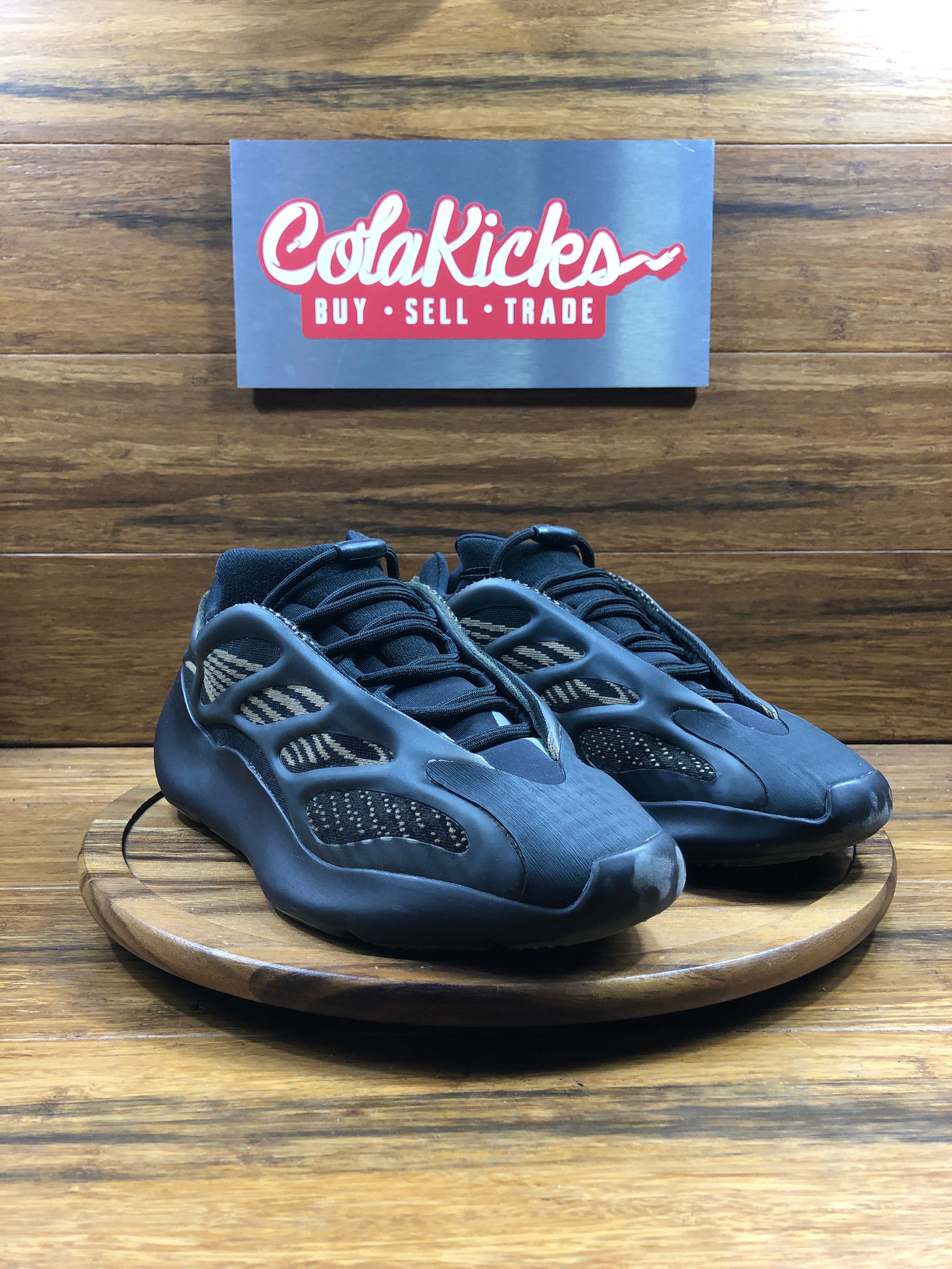 adidas Yeezy 700 V3 Clay Brown