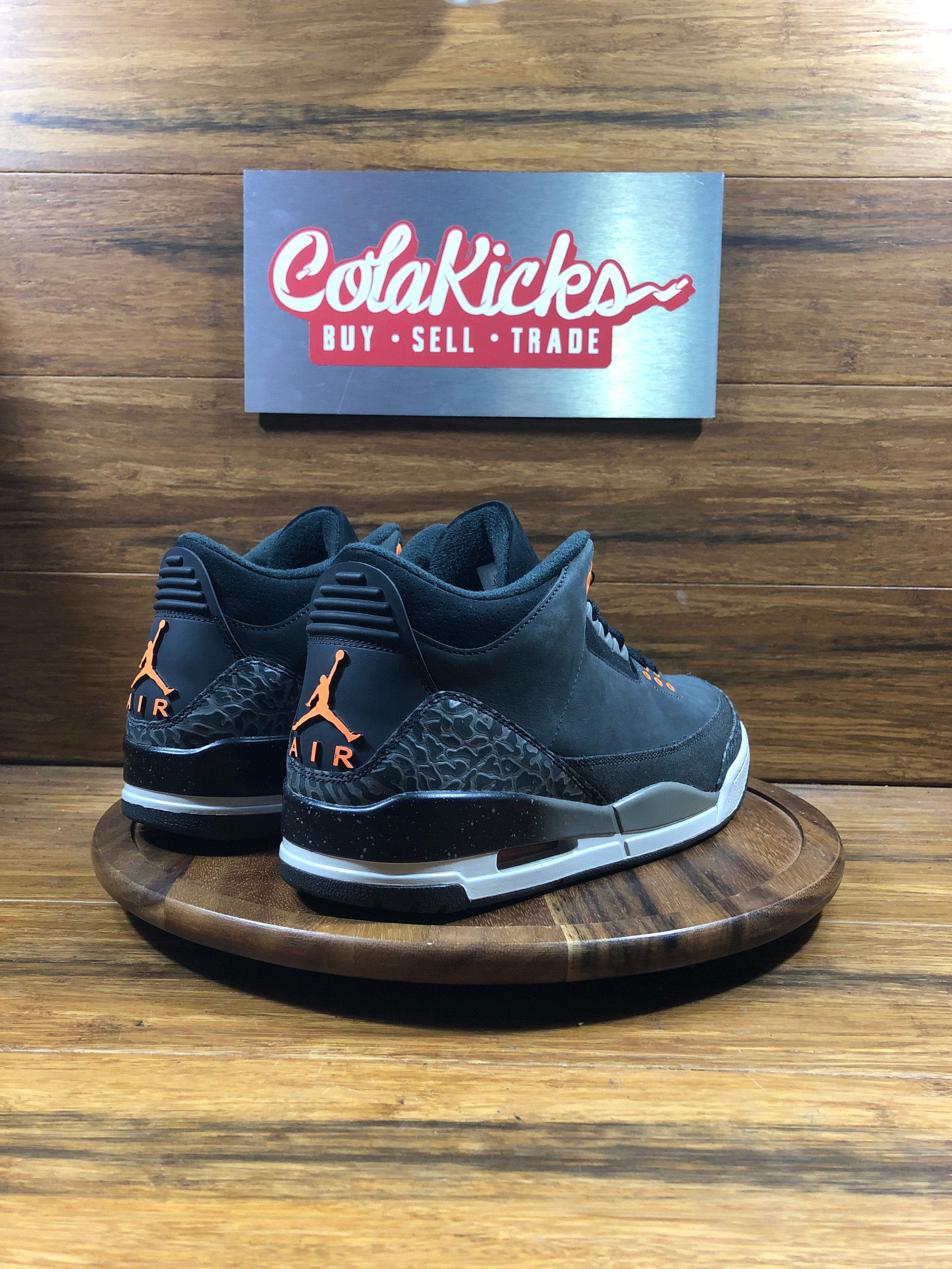 Jordan 3 Retro Fear Pack (2023)