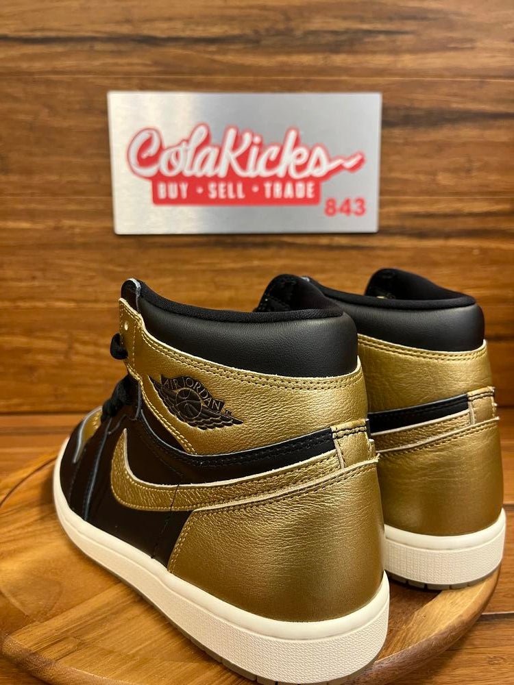Jordan 1 Retro High OG Black Metallic Gold