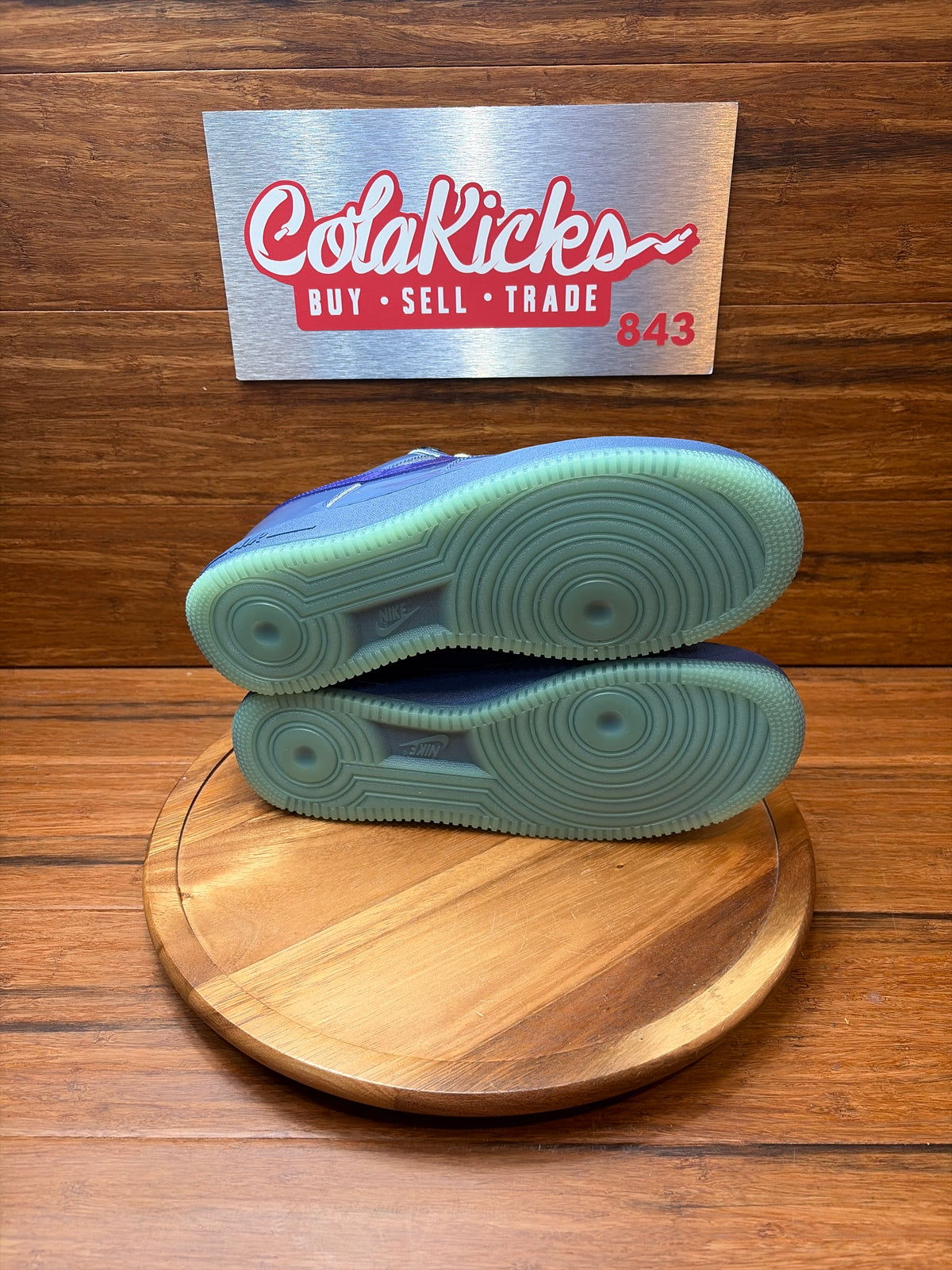 Nike Air Force 1 Low Patent Leather Mystic Navy Grape Ice