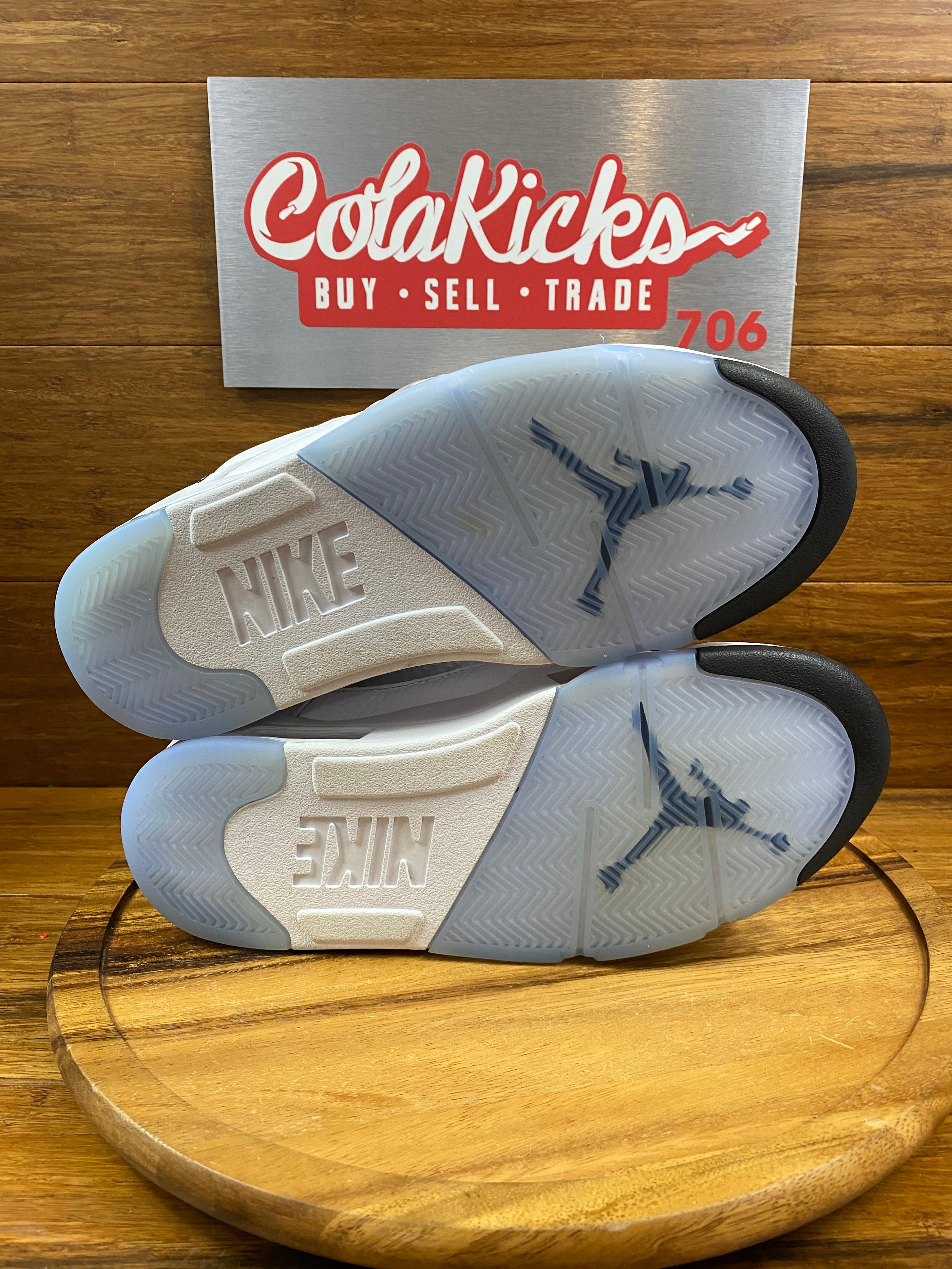 Jordan 5 Retro White Metallic (2026)