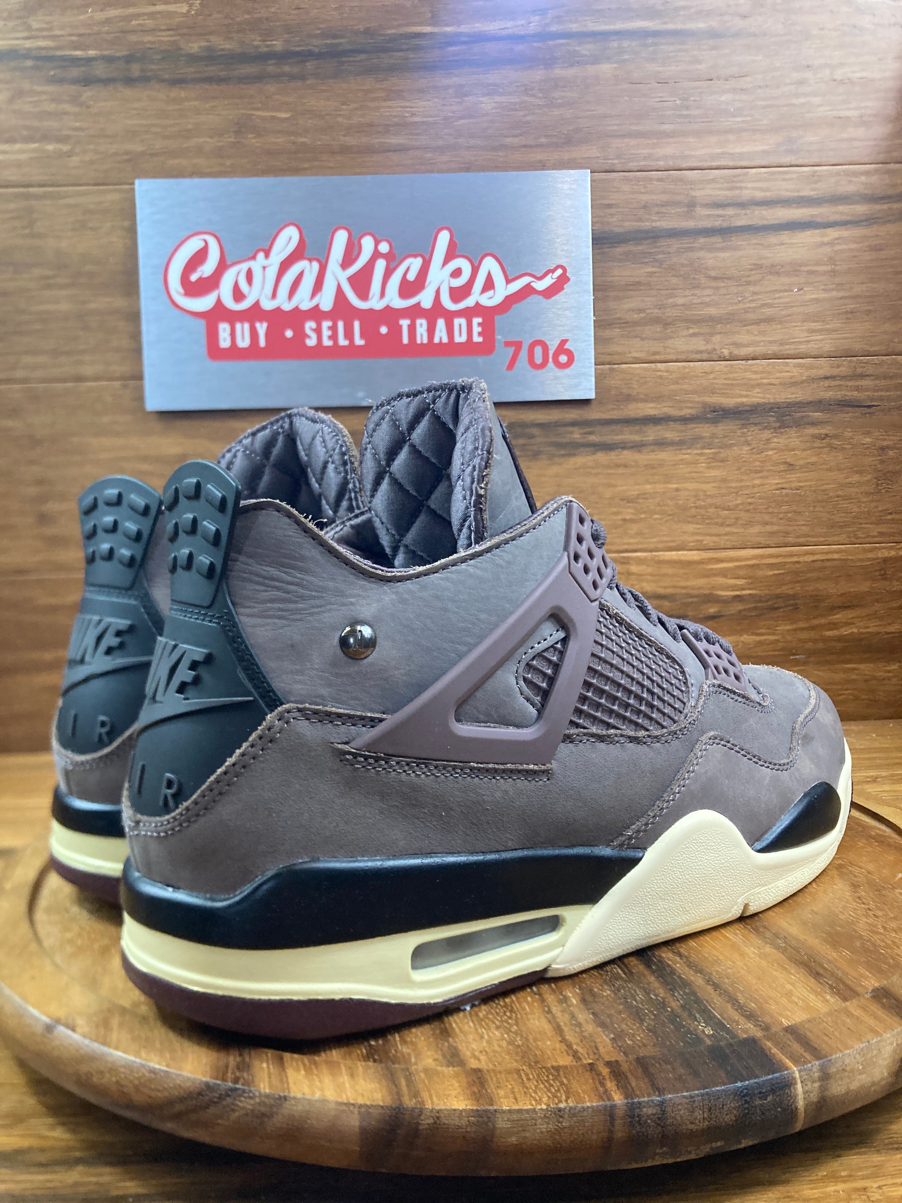 Jordan 4 Retro SP A Ma Maniére Violet Ore
