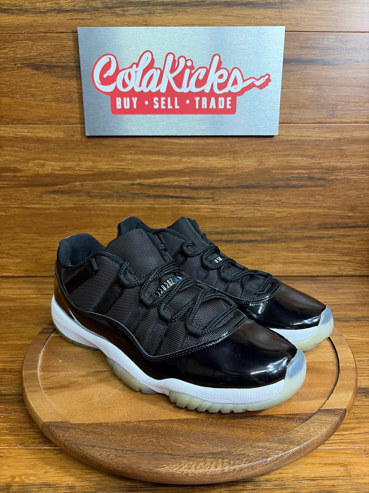 Jordan 11 Retro Low Space Jam