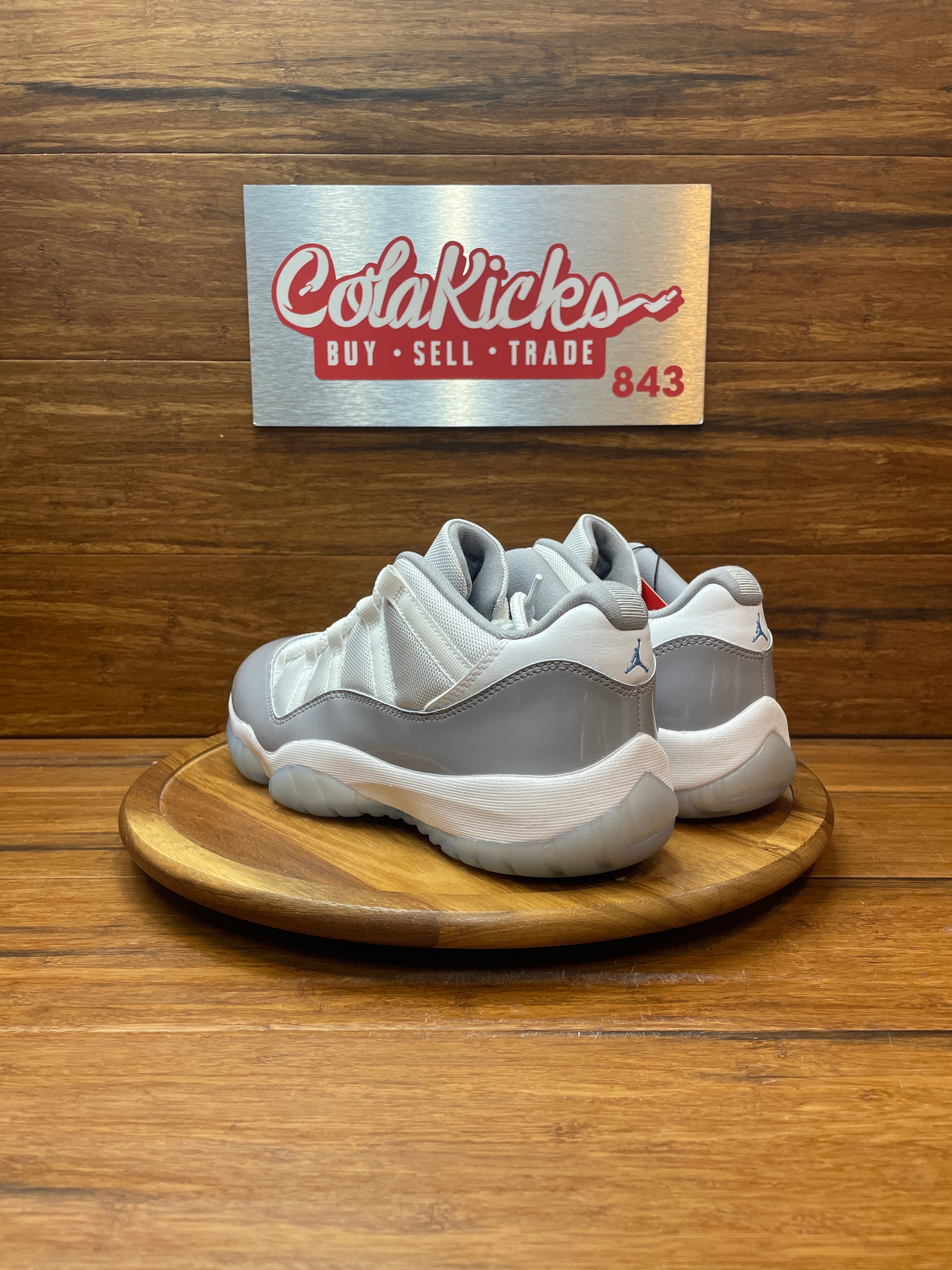 Jordan 11 Retro Low Cement Grey