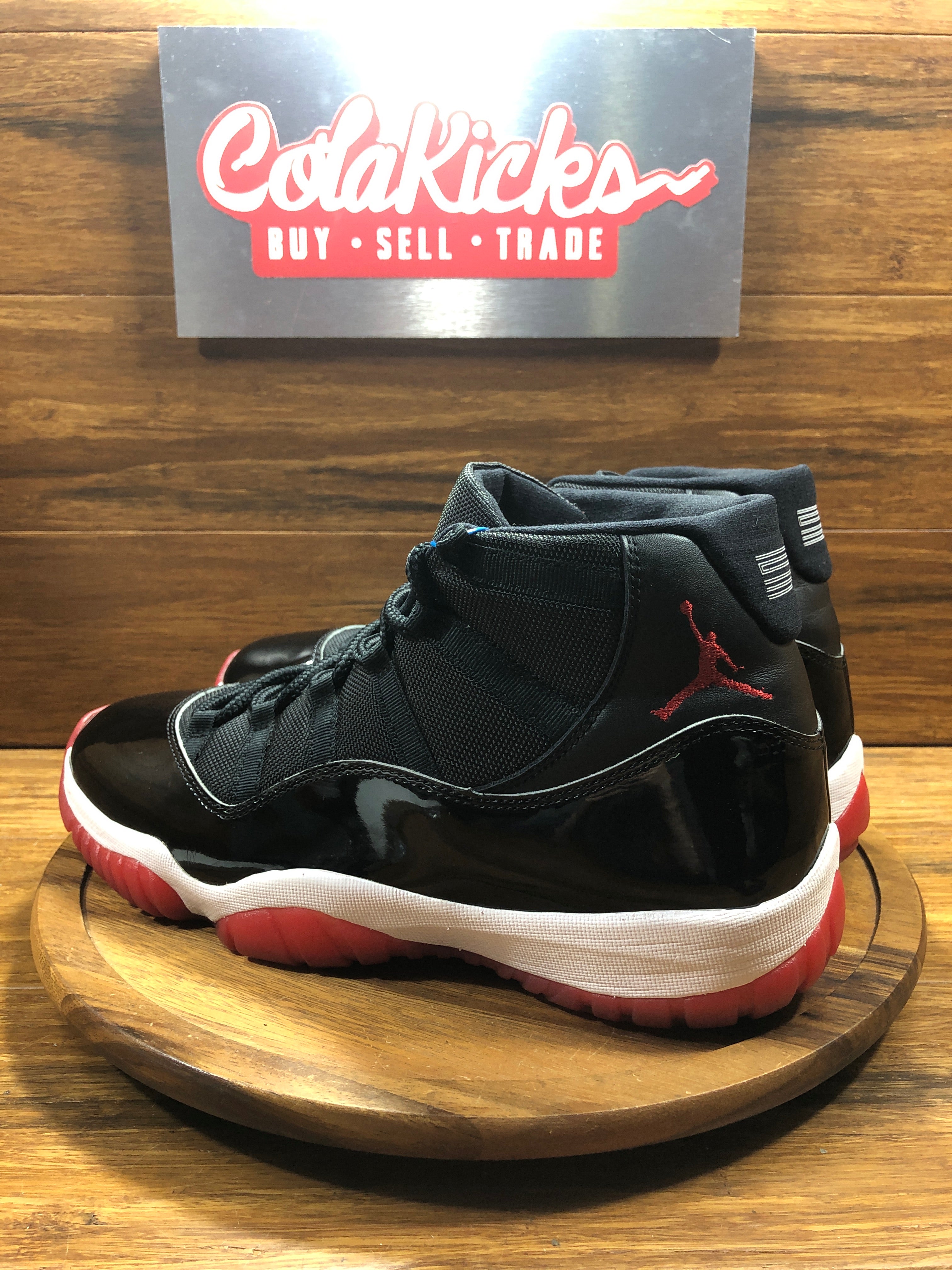 Jordan 11 Retro Playoffs Bred (2019)