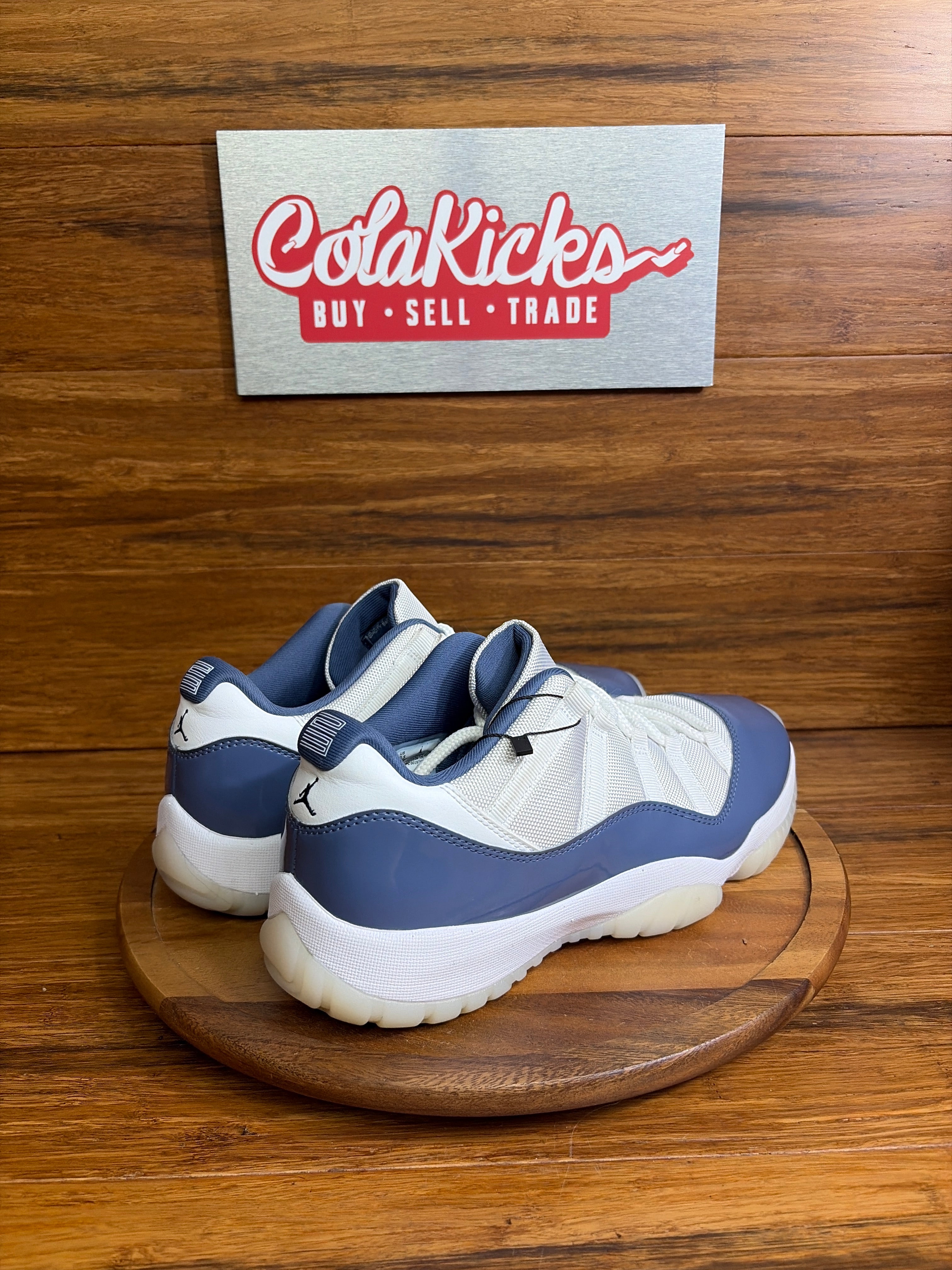 Jordan 11 Retro Low Diffused Blue