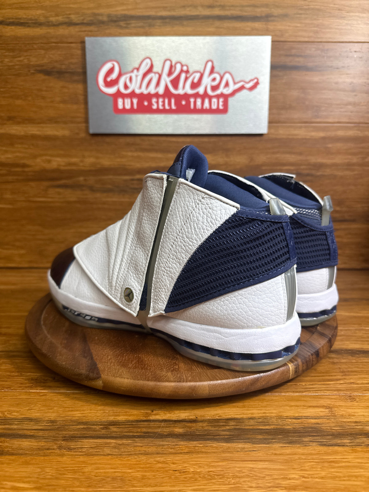Jordan 16 Retro Midnight Navy (2016)