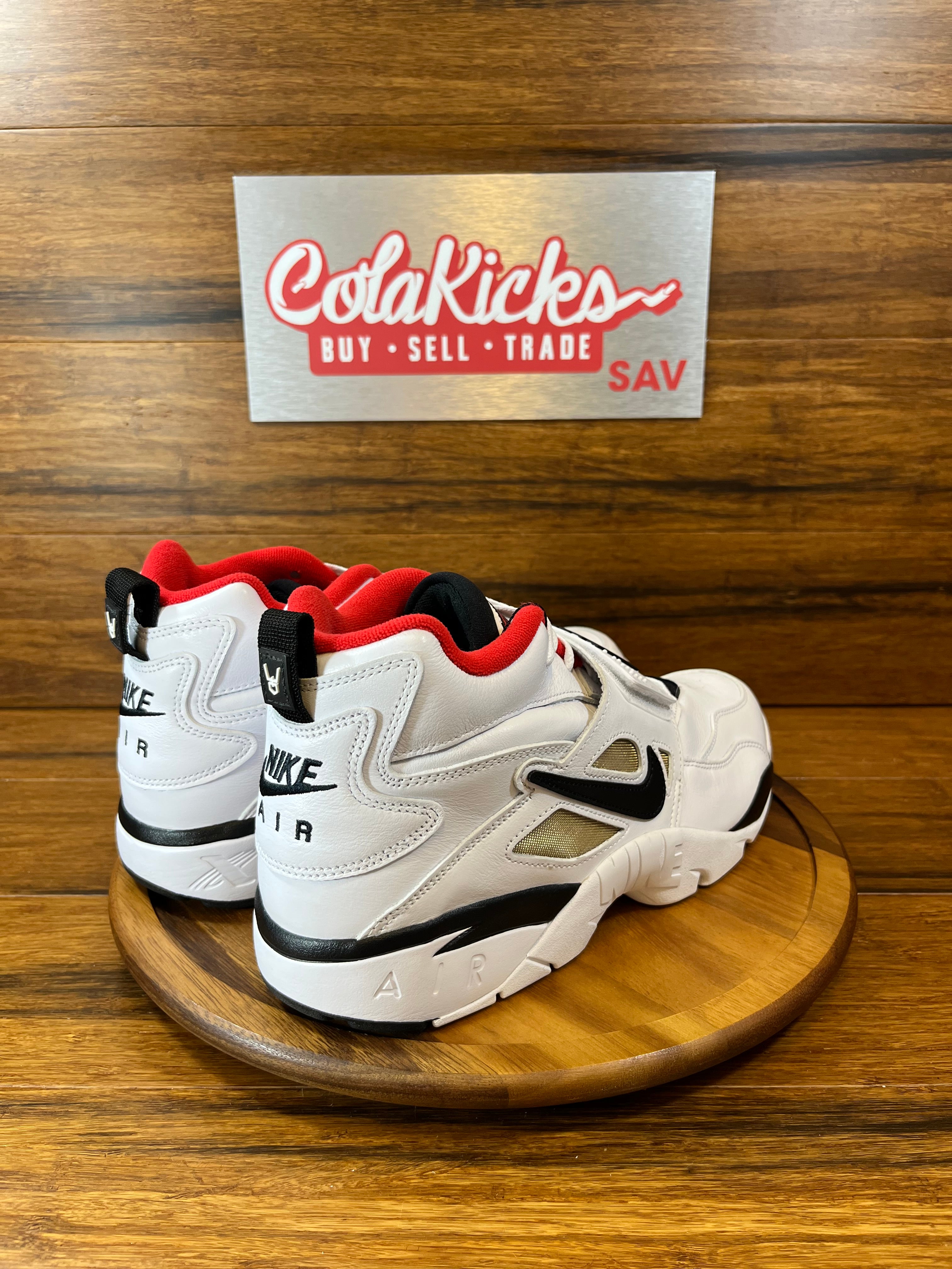 Nike Air Diamond Turf Proto '92 Atlanta Falcons