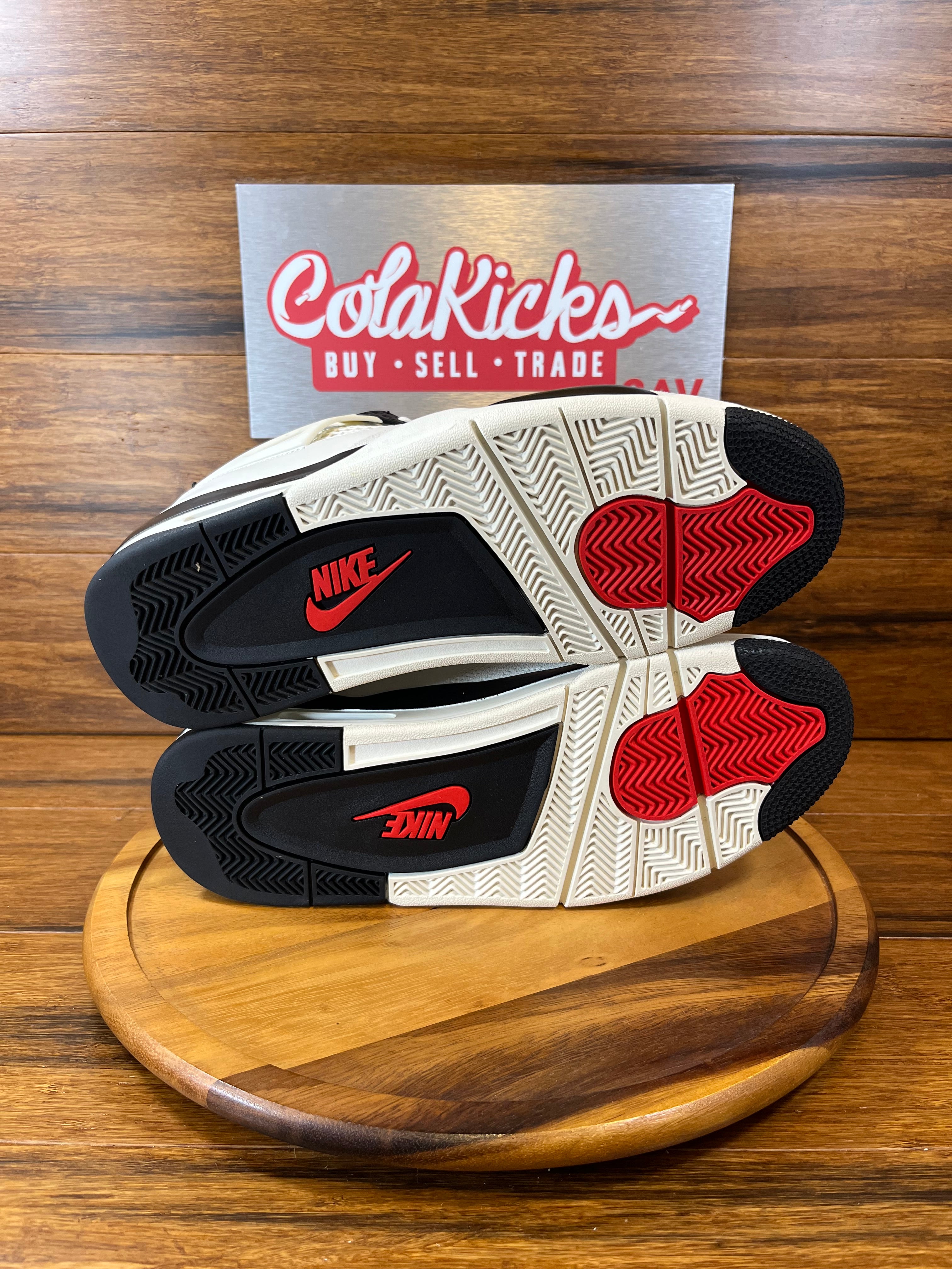 Jordan 4 Retro Flight Club