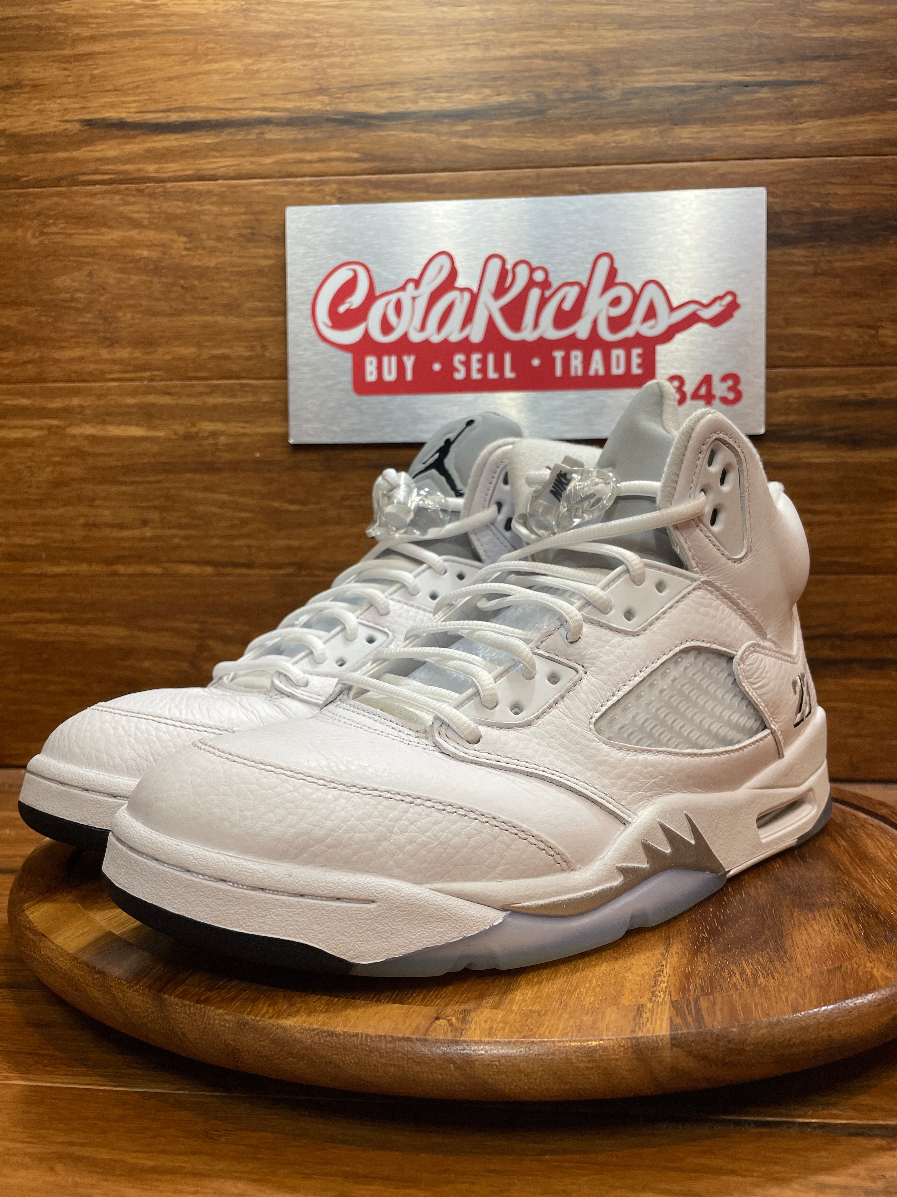 Jordan 5 Retro White Metallic (2026)