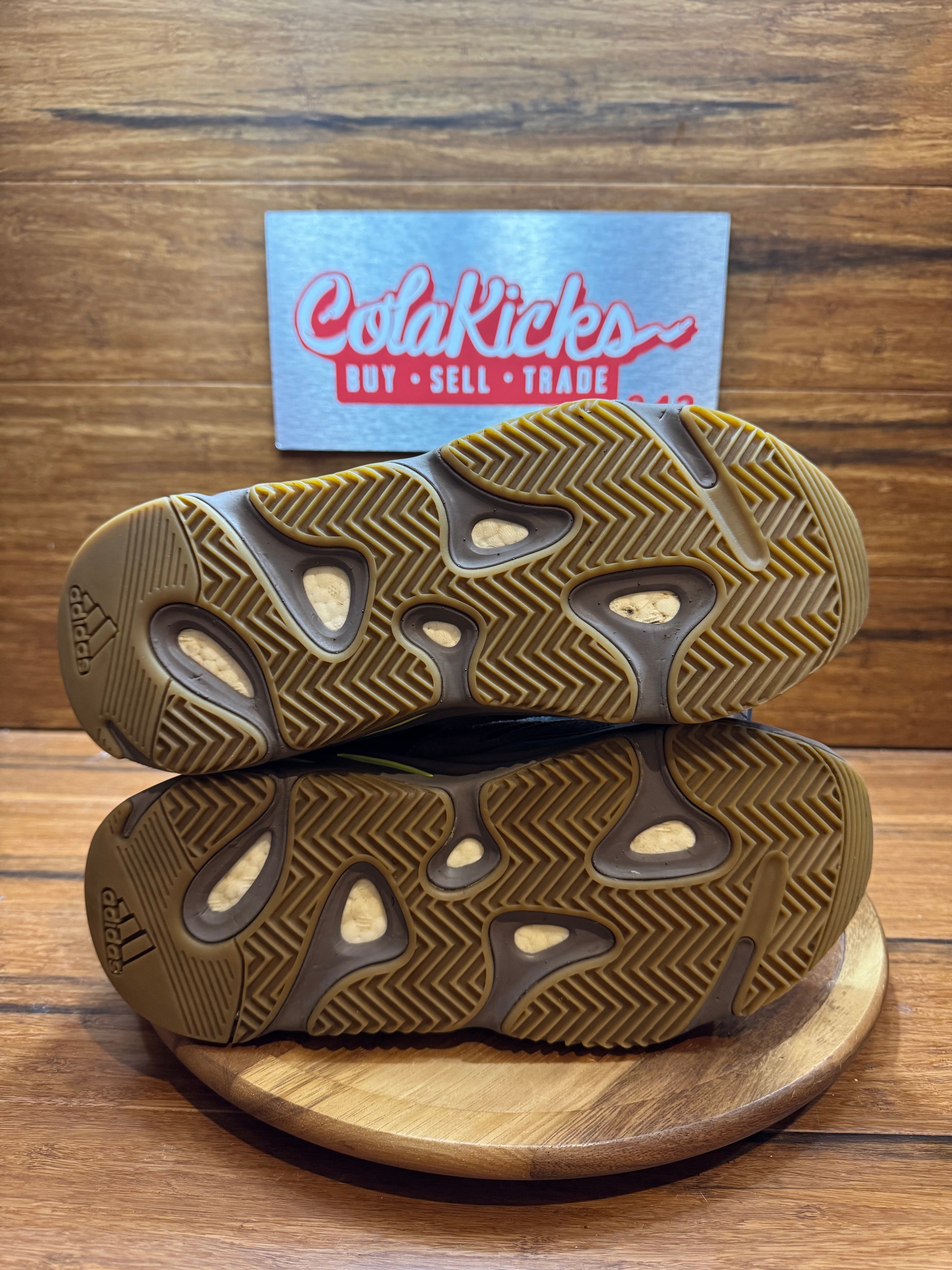 adidas Yeezy Boost 700 Mauve