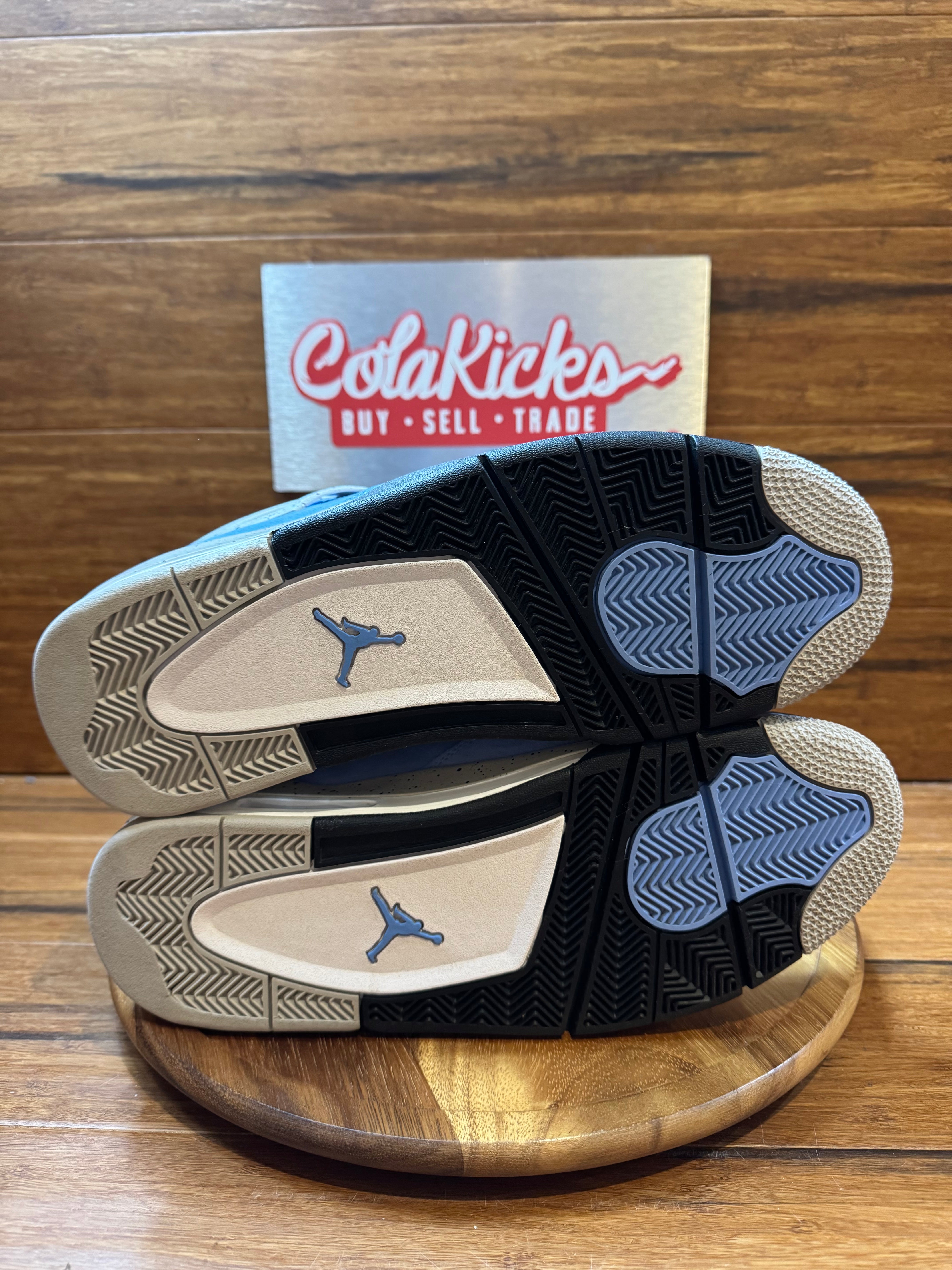 Jordan 4 Retro University Blue