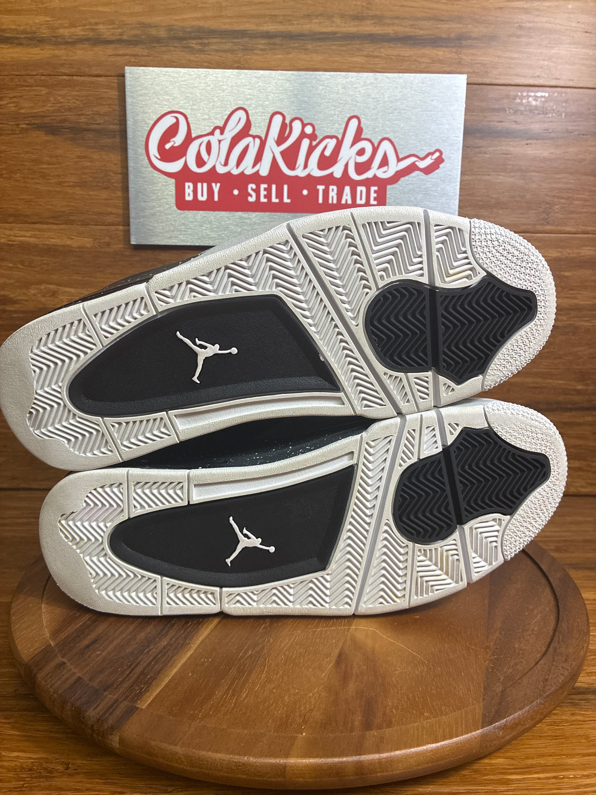 Jordan 4 Retro Fear (2024)