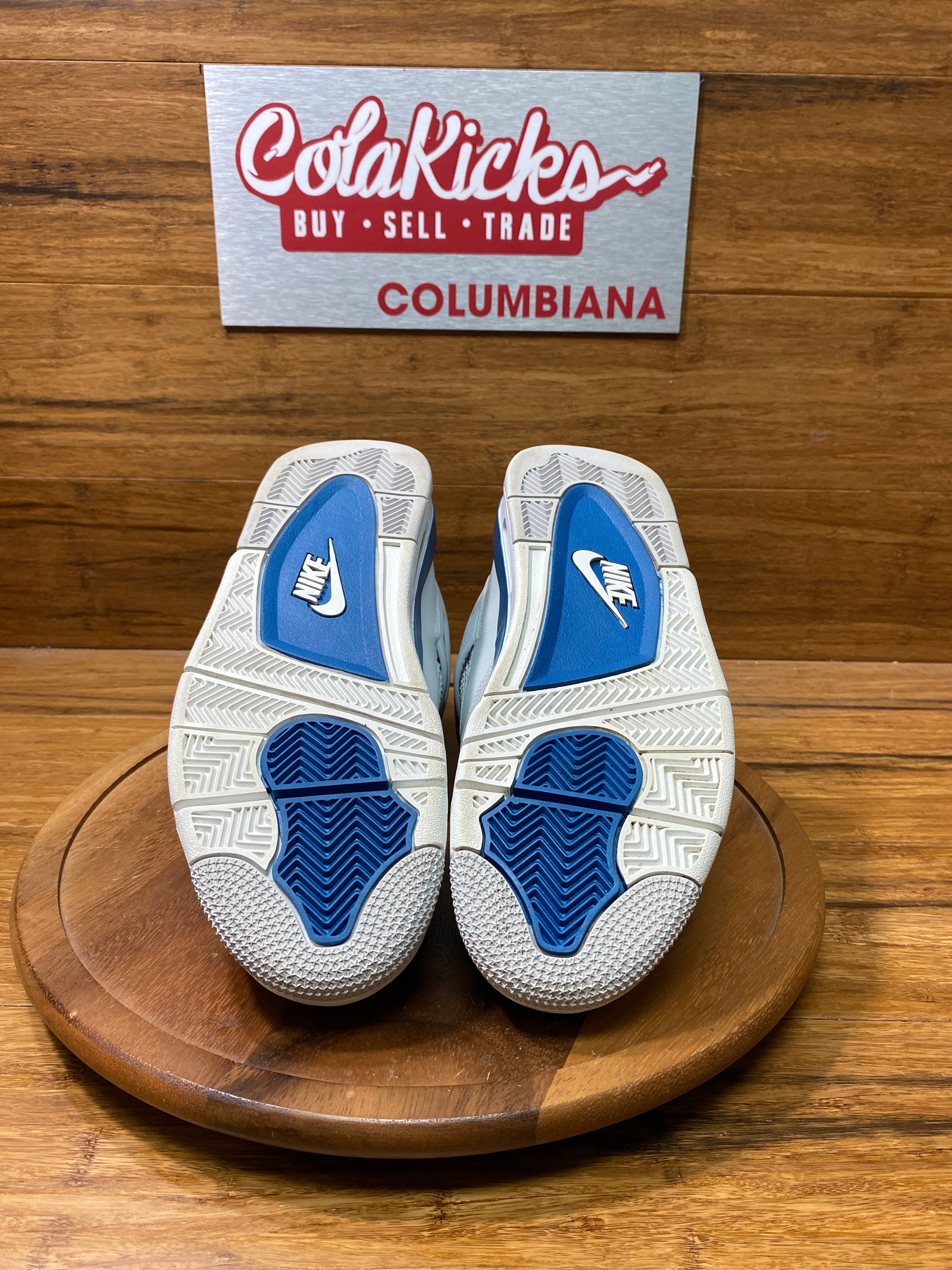 Jordan 4 Retro Military Blue (2024)