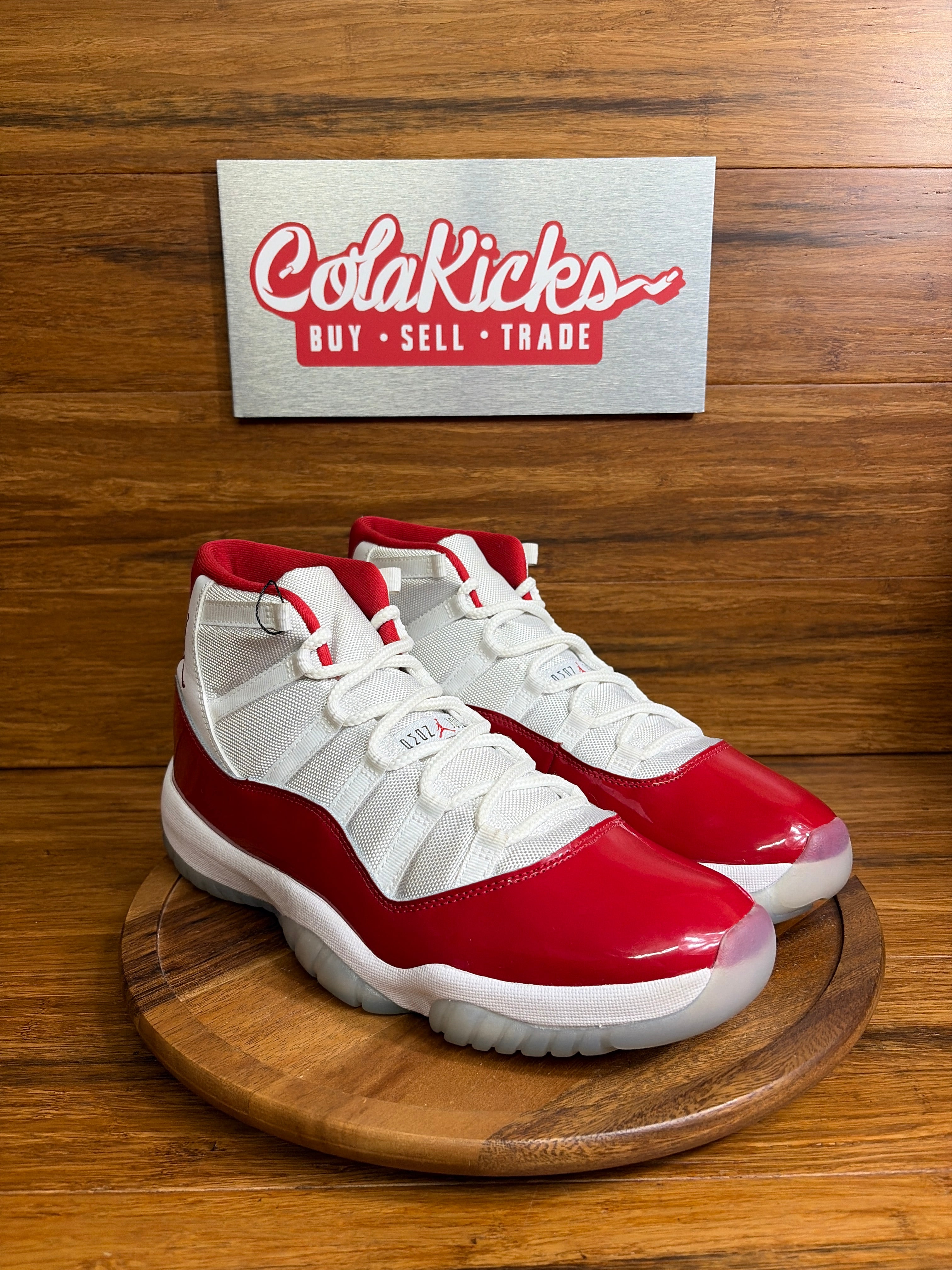 Jordan 11 Retro Cherry (2022)